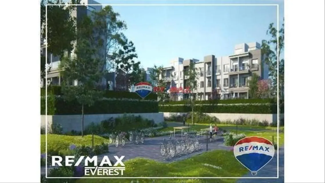 Luxury Apartment with Private Balcony in the Heart of the City