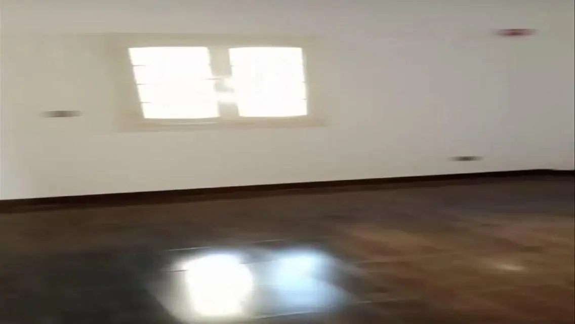 شقة فاخرة للإيجار بموقع متميز
