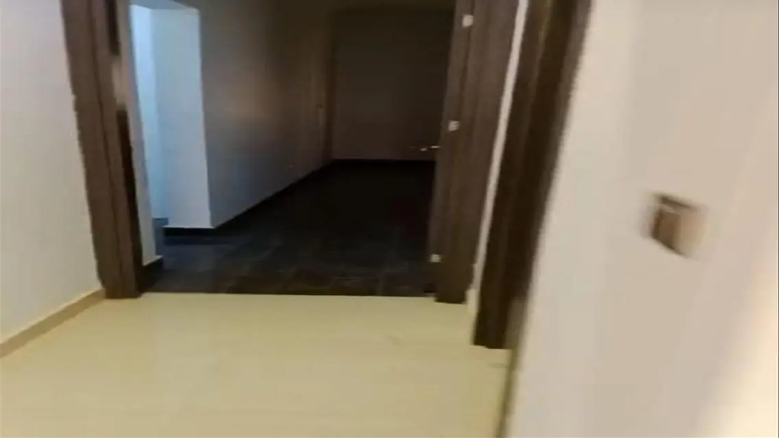 شقة فاخرة للإيجار بموقع متميز