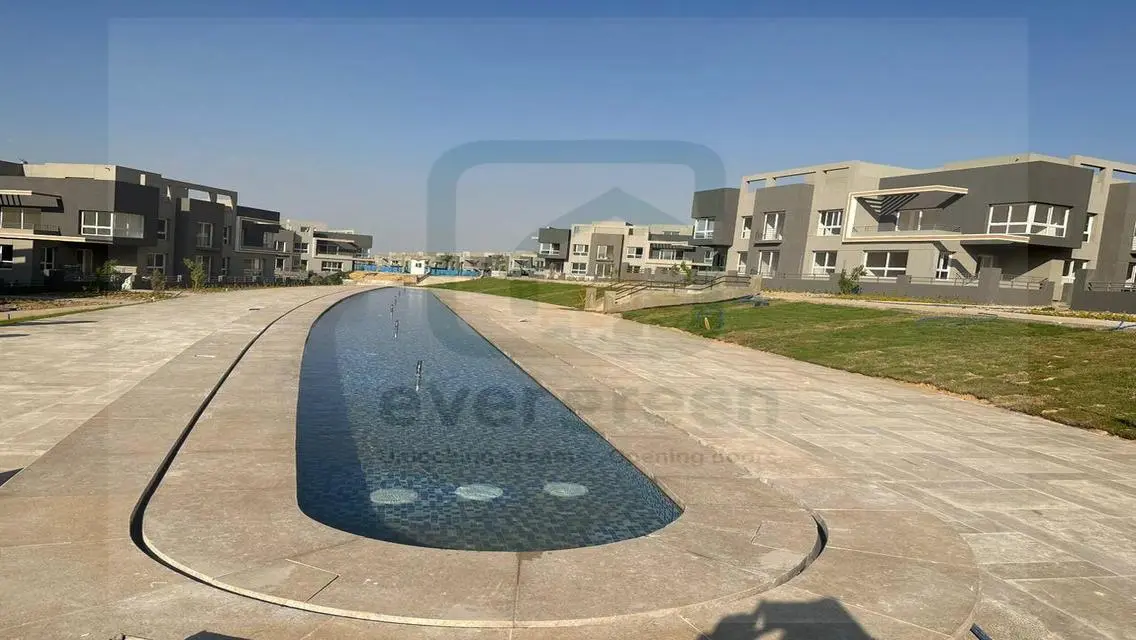 Luxury 3-Bedroom Villa with Stunning Lake Views