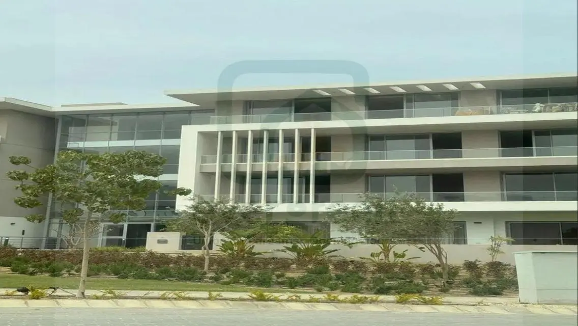 Luxury Villa for Sale - Stunning Views and Full Amenities