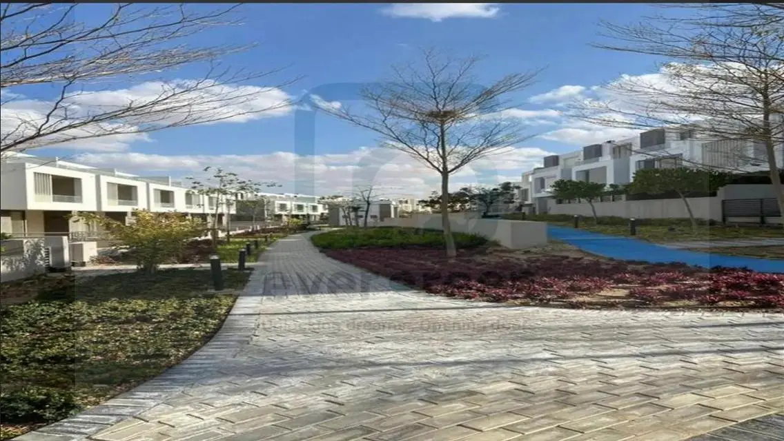 Luxury Villa for Sale - Stunning Views and Full Amenities