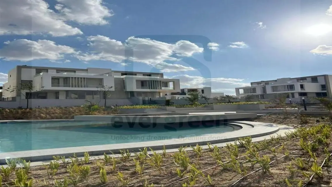 Luxury Villa for Sale - Stunning Views and Full Amenities