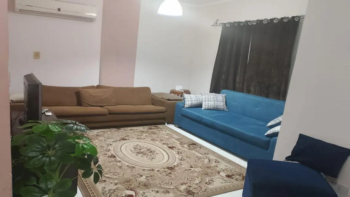 شقة مميزة بفيو رائع 90 متر