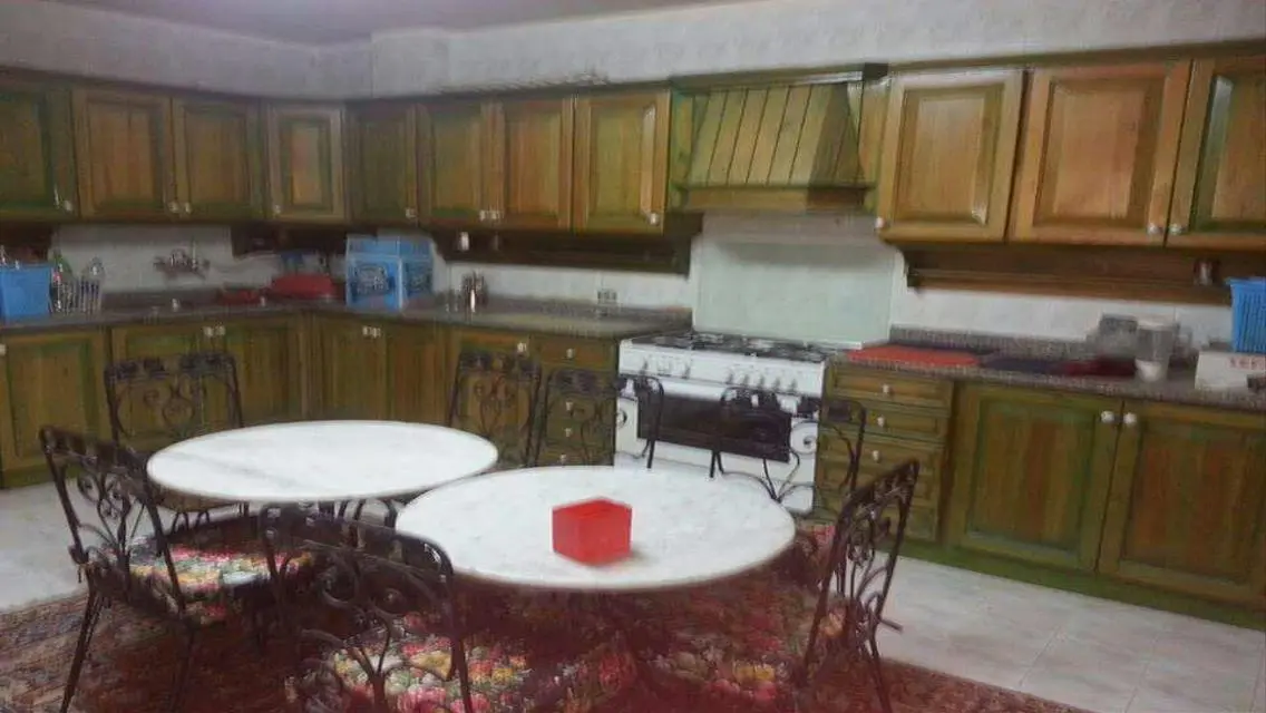 فيلا فاخرة مع شرفة وحديقة خاصة ومسبح خاص