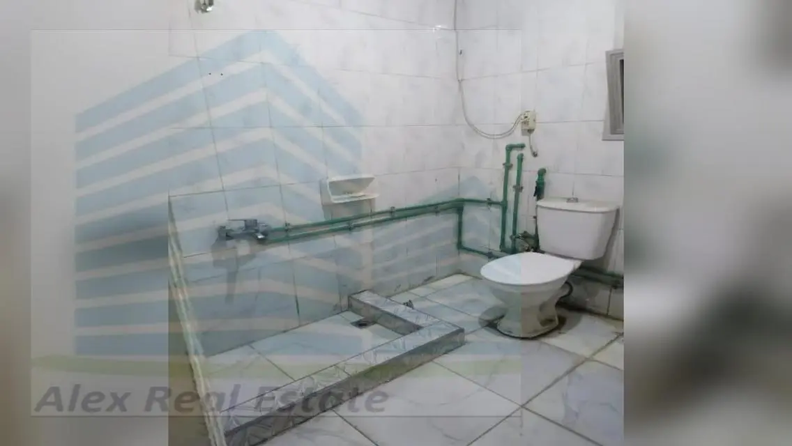 شقة فاخرة للإيجار بإطلالة على البحيرات