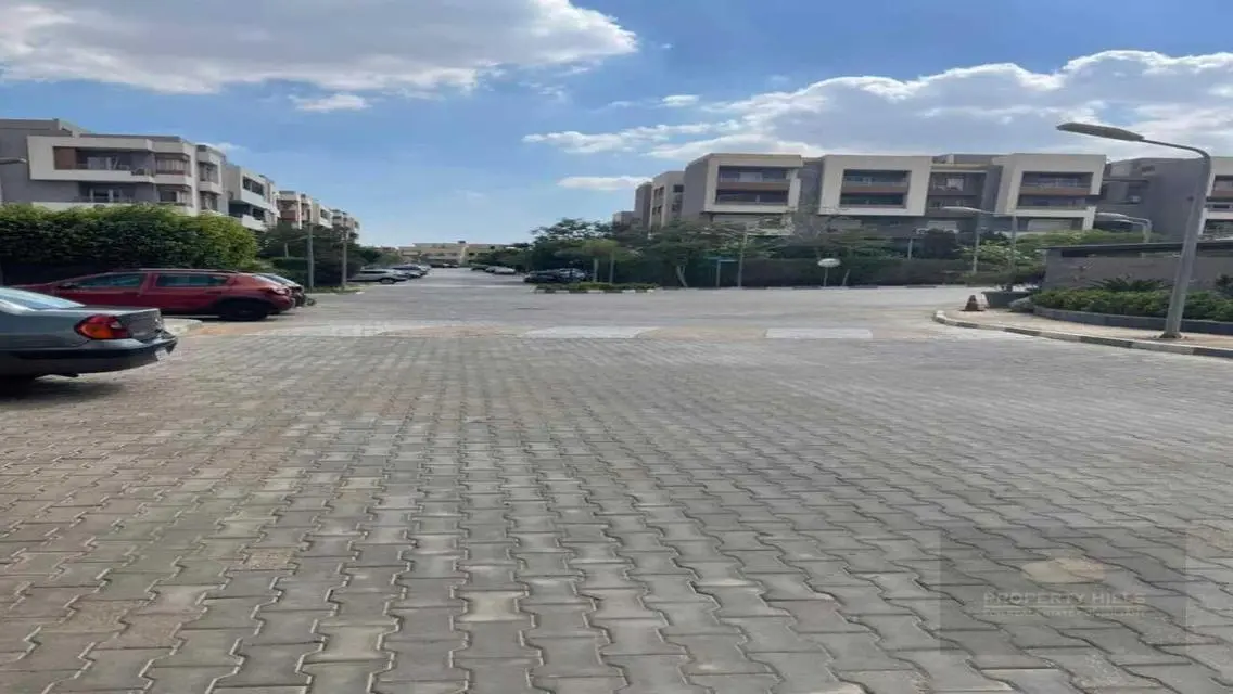 Luxurious Apartment with Stunning View in Prime Location