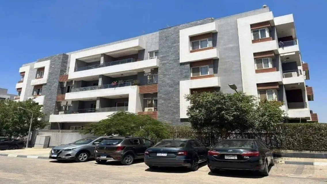 Luxurious Apartment with Stunning View in Prime Location
