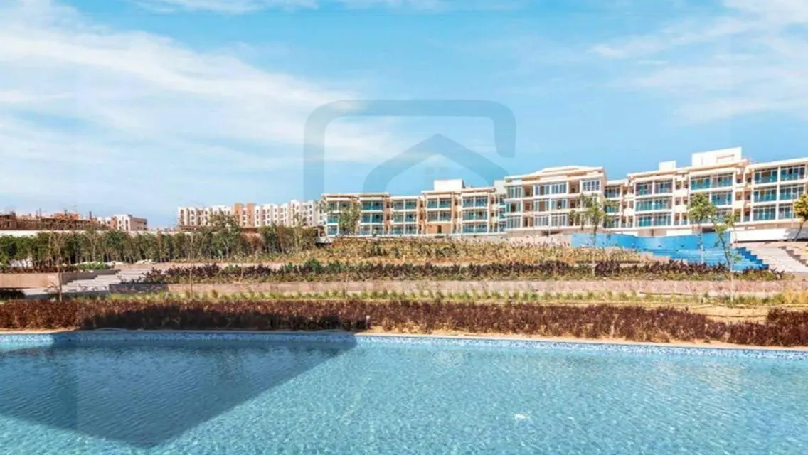 Luxury Villa for Sale in October 6 Beside Lakes