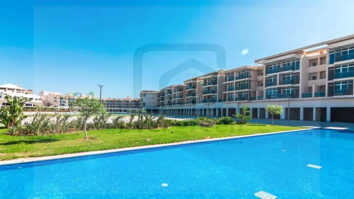 Luxury Villa for Sale in October 6 Beside Lakes