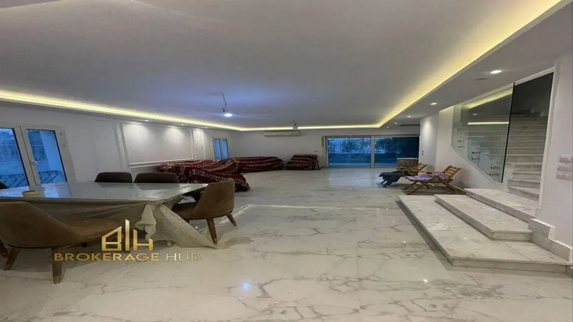 شقة مفروشة للإيجار في هايد بارك