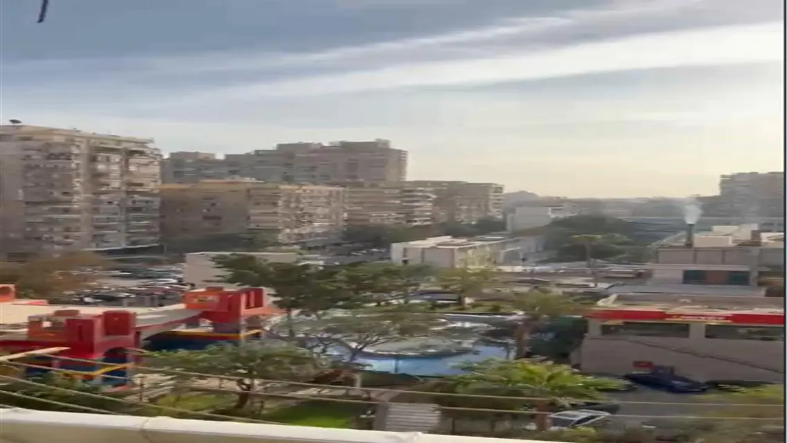 شقة فاخرة مع شرفة وإطلالة رائعة