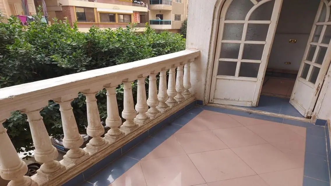 شقة رائعة للبيع بمساحة 200 متر