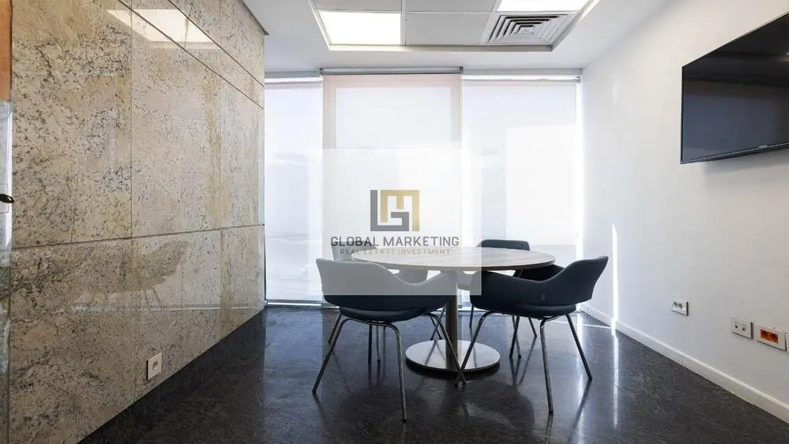 600 sqm Office for Rent with Excellent Amenities
