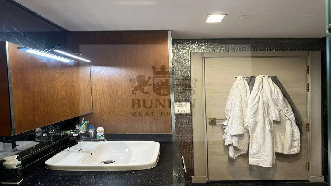 Luxurious Apartment in Dusit Thani