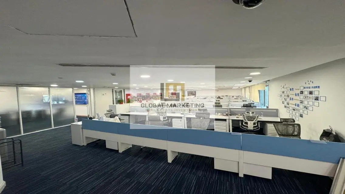 Modern Office Space of 600 sqm for Sale
