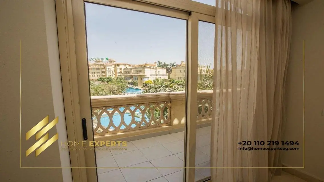 Luxury Apartment with Lake View