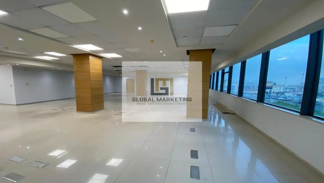 Modern Office for Rent - 350 Square Meters in Prime Location