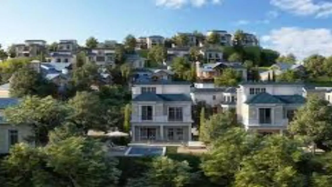 Luxury Apartment in Mountain View iCity for 6,800,000