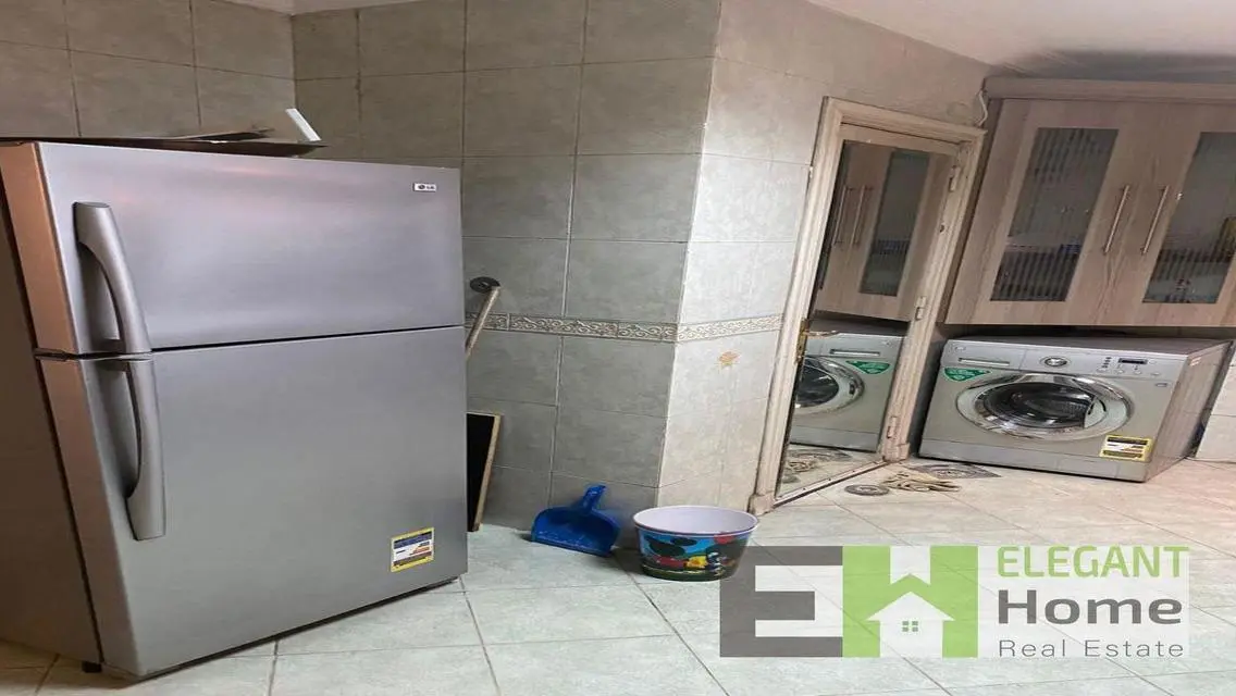 شقة فاخرة للبيع مع إطلالة رائعة