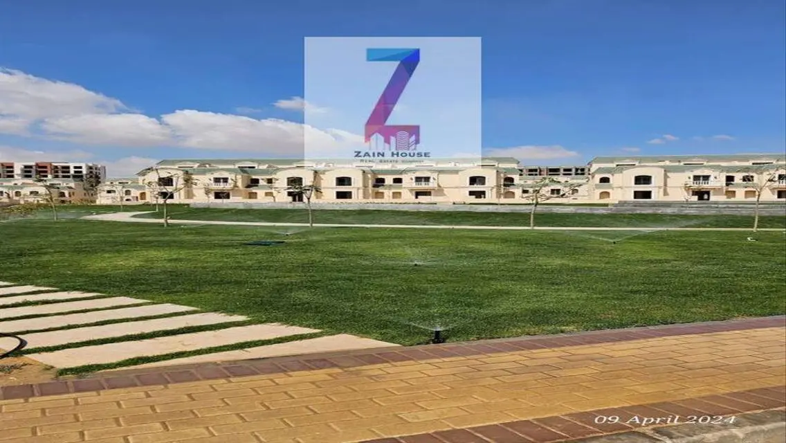شقة للبيع بمساحة 2500 متر تطل على بحيرات