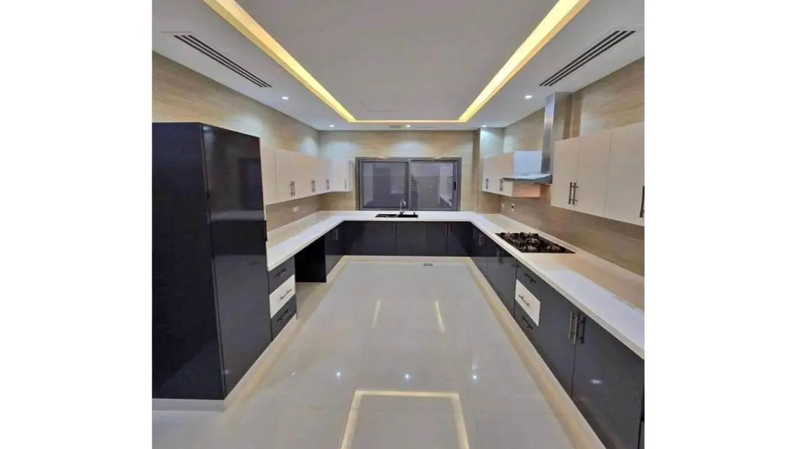 Stunning Property with Large Space and Breathtaking Views