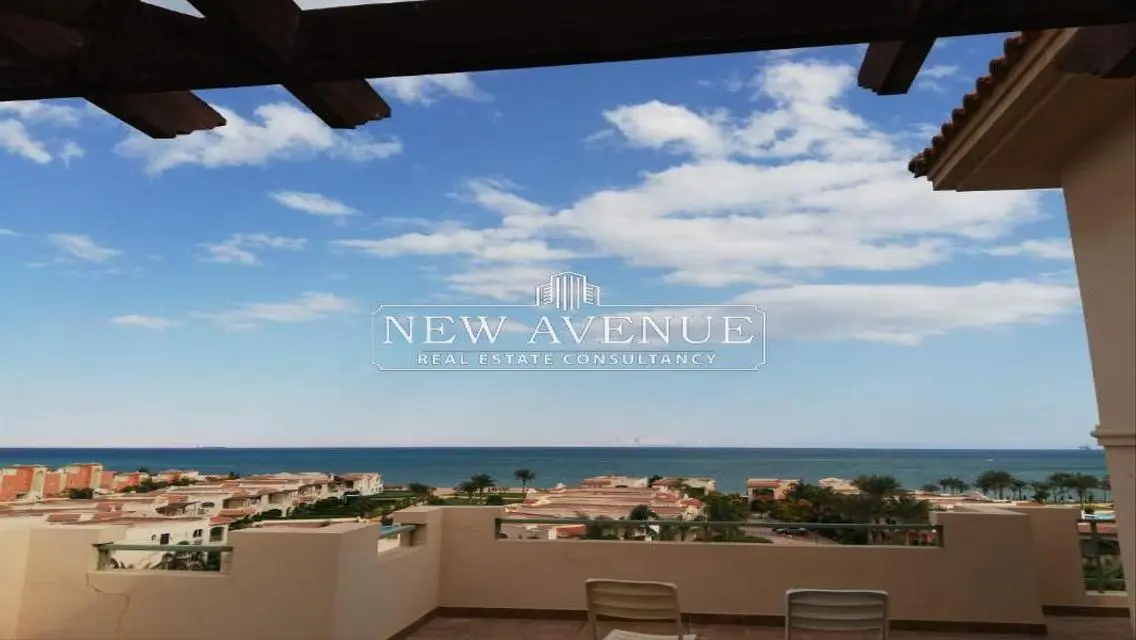 Luxurious 5-Bedroom Apartment with Stunning View in City Center