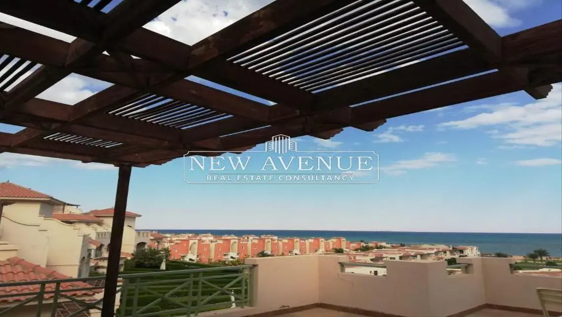 Luxurious 5-Bedroom Apartment with Stunning View in City Center