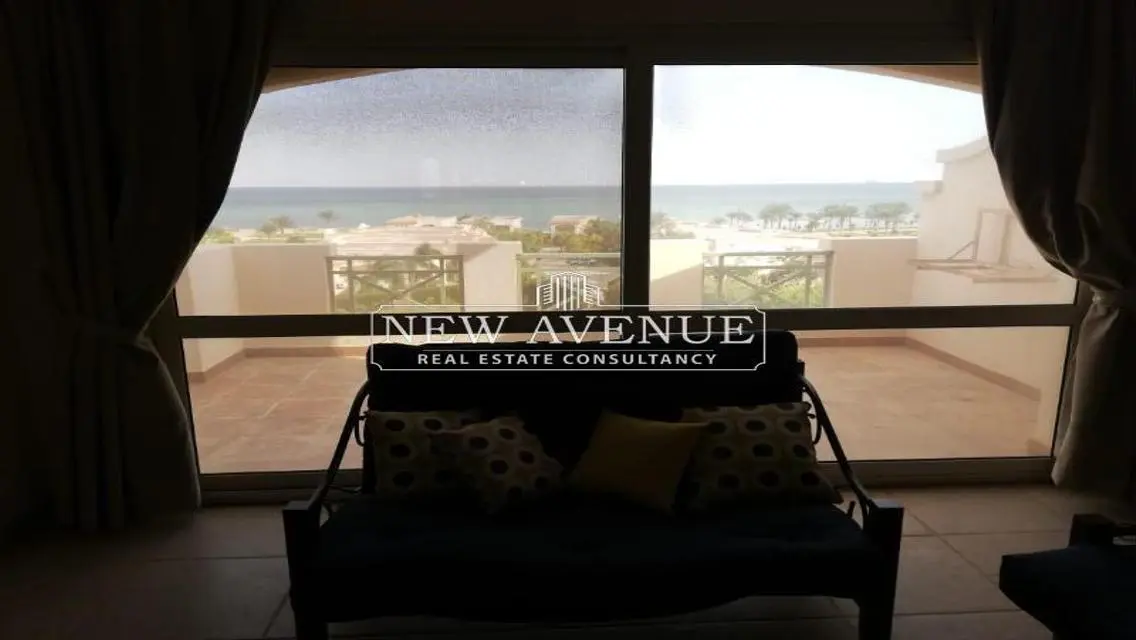 Luxurious 5-Bedroom Apartment with Stunning View in City Center