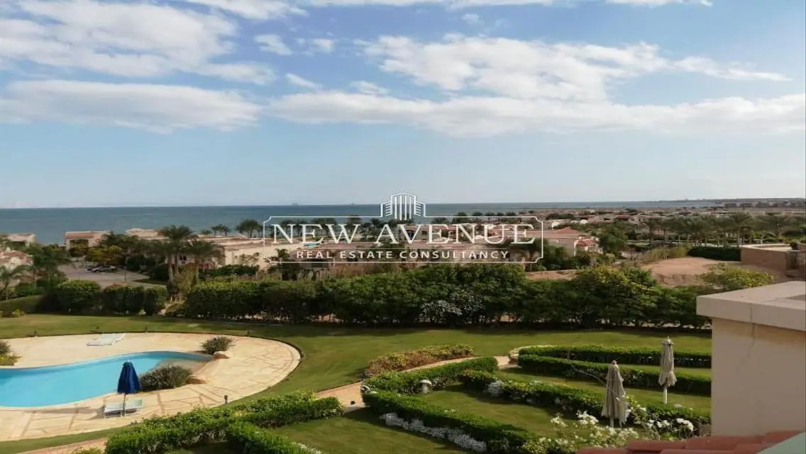 Luxurious 5-Bedroom Apartment with Stunning View in City Center