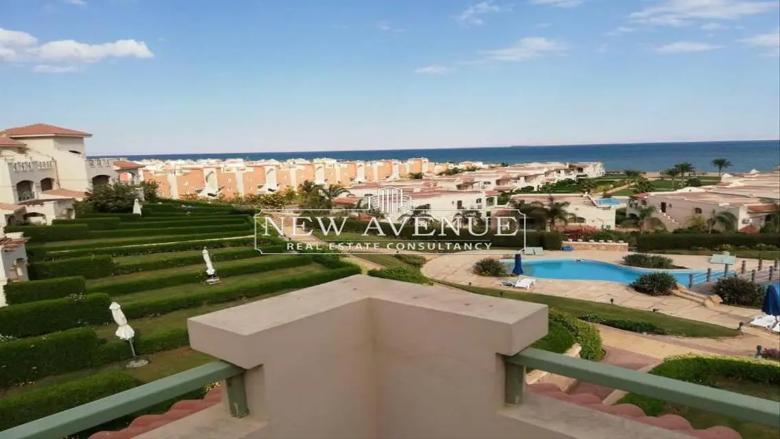 Luxurious 5-Bedroom Apartment with Stunning View in City Center