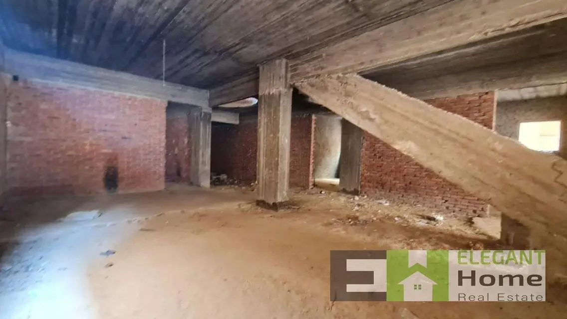 Stunning Apartment with Scenic View for Sale in the Heart of the City