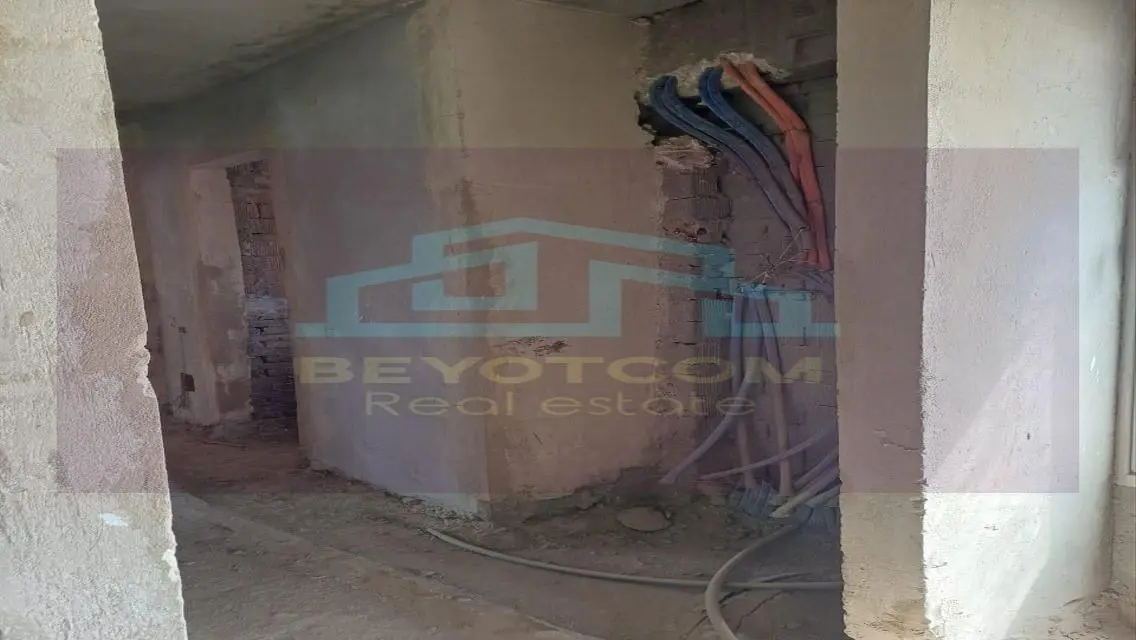 فيلا فاخرة 6 غرف بإطلالة ساحرة على البحيرات