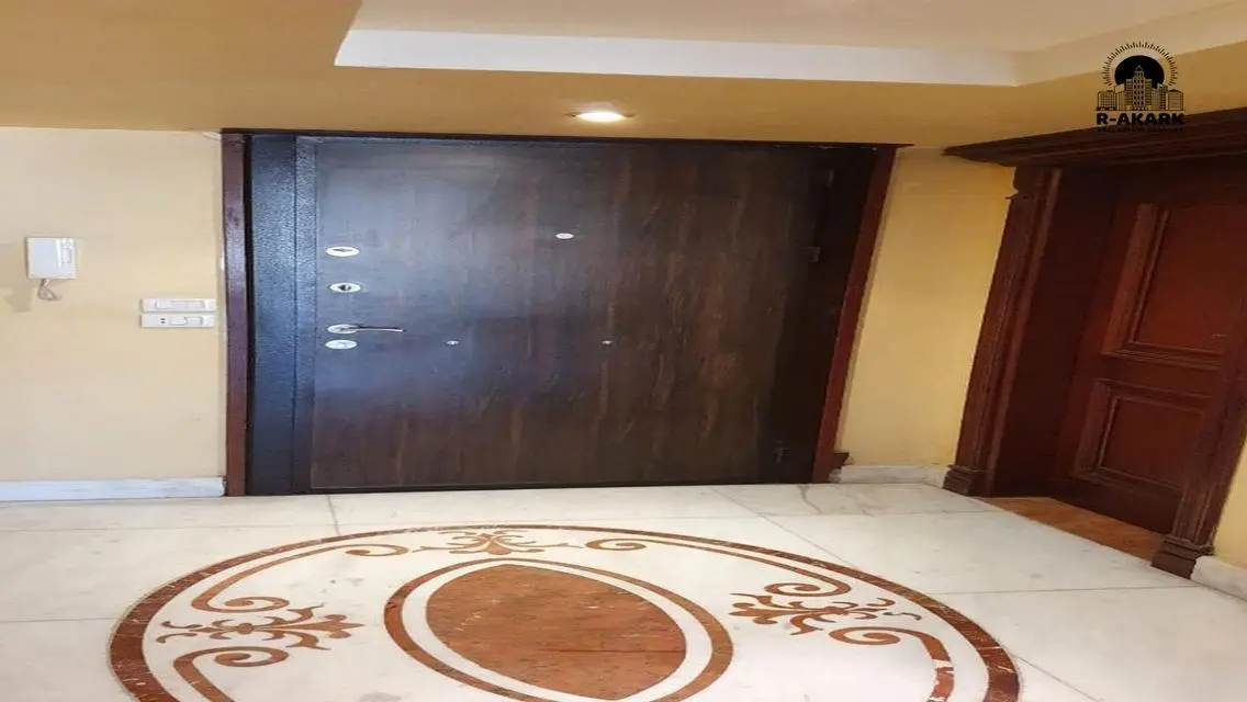 Luxurious Property with 4 Bedrooms and 3 Bathrooms - 300 sqm