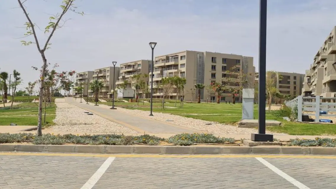 Luxury Apartment with Lake View for Sale