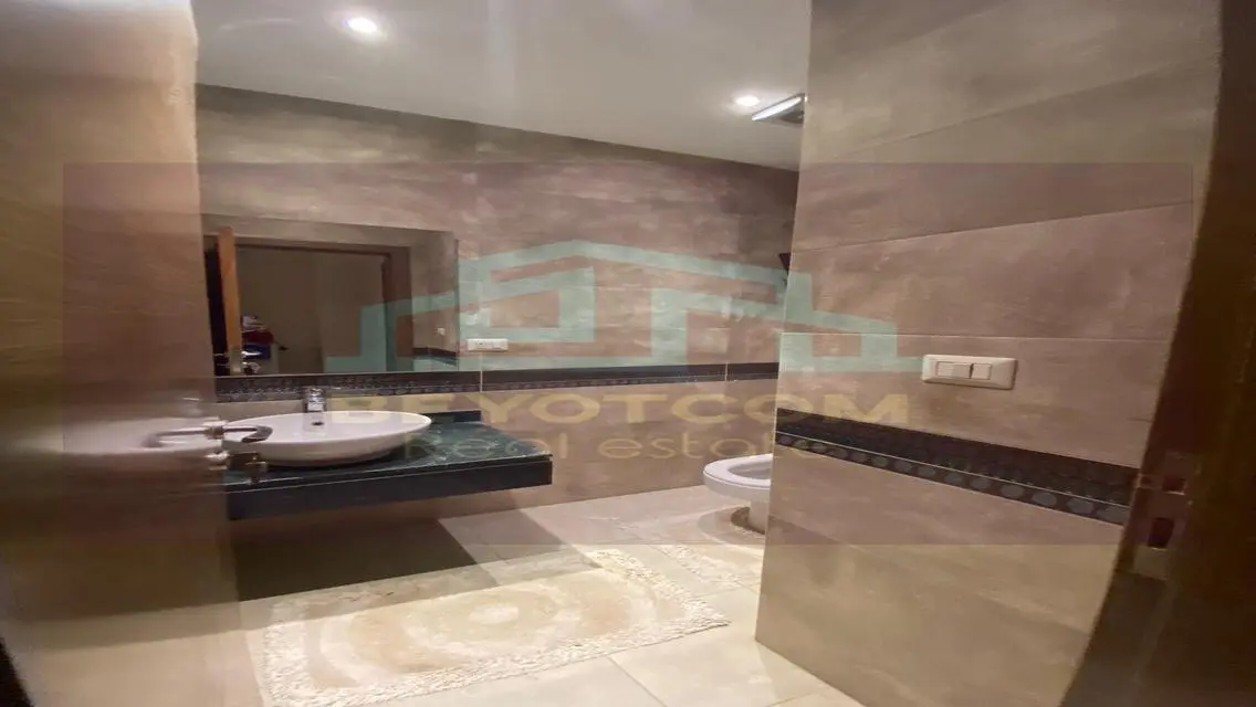 Luxury Apartment for Sale with Stunning Views