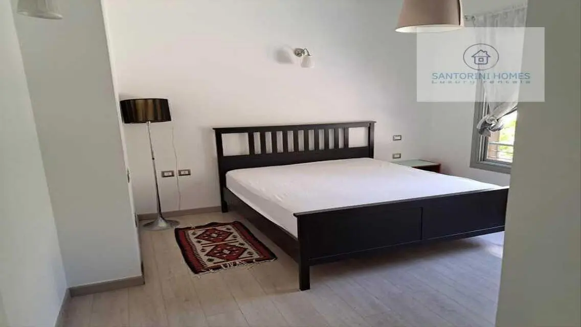 Luxury Apartment for Rent in Santorini