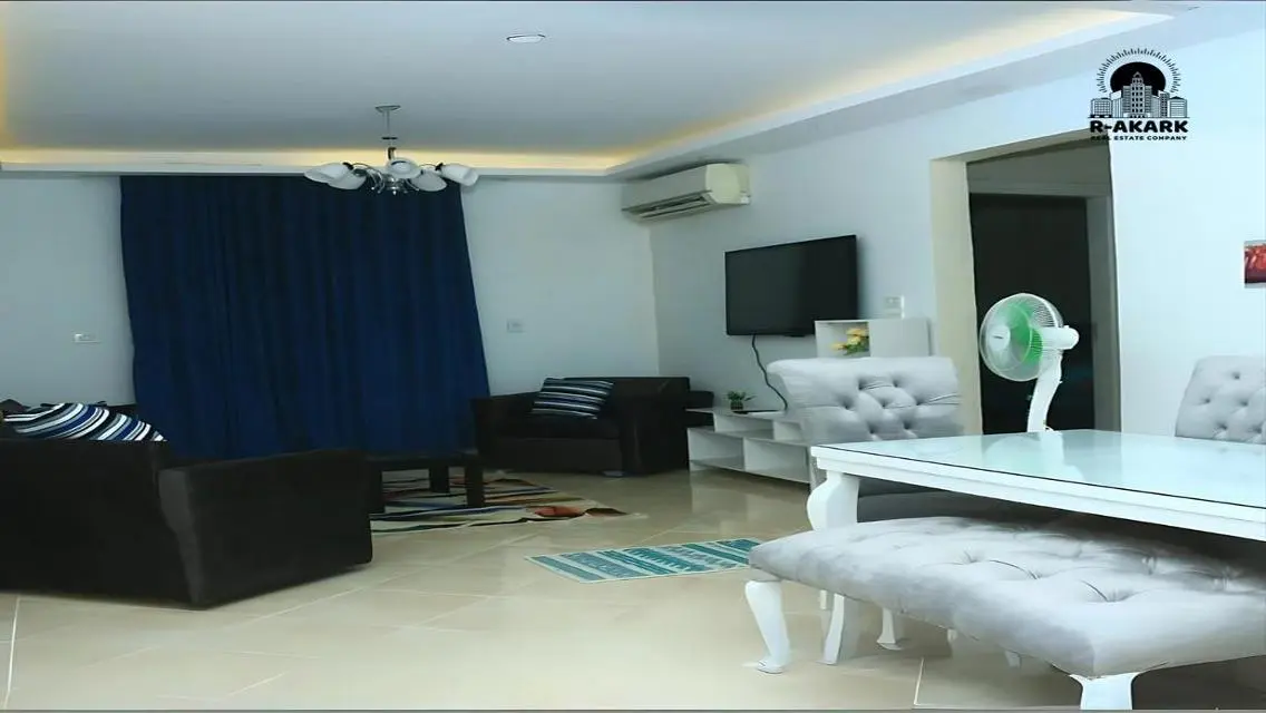 شقة رائعة للإيجار 25000 جنيه - 120 متر