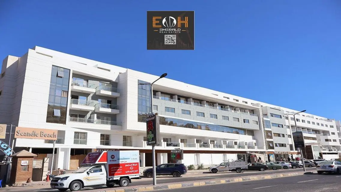 Luxury Apartment with Spacious Area and Stunning Views