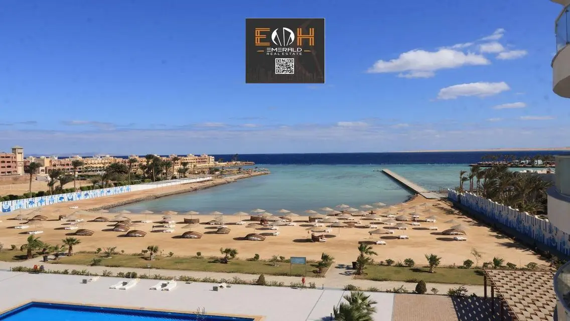 Luxury Apartment with Spacious Layout and Stunning Views