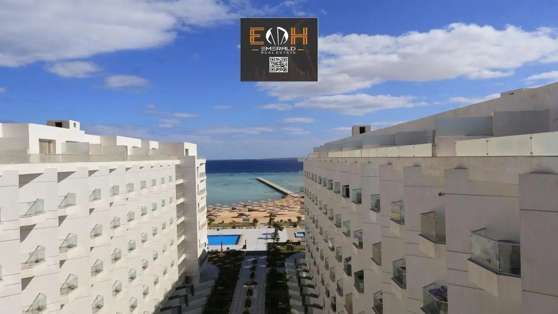Luxury Villa with Stunning Views and Wonderful Amenities