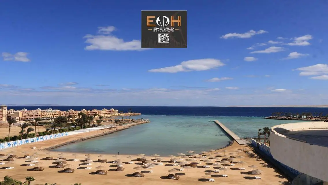 Luxury Villa with Stunning Views and Wonderful Amenities
