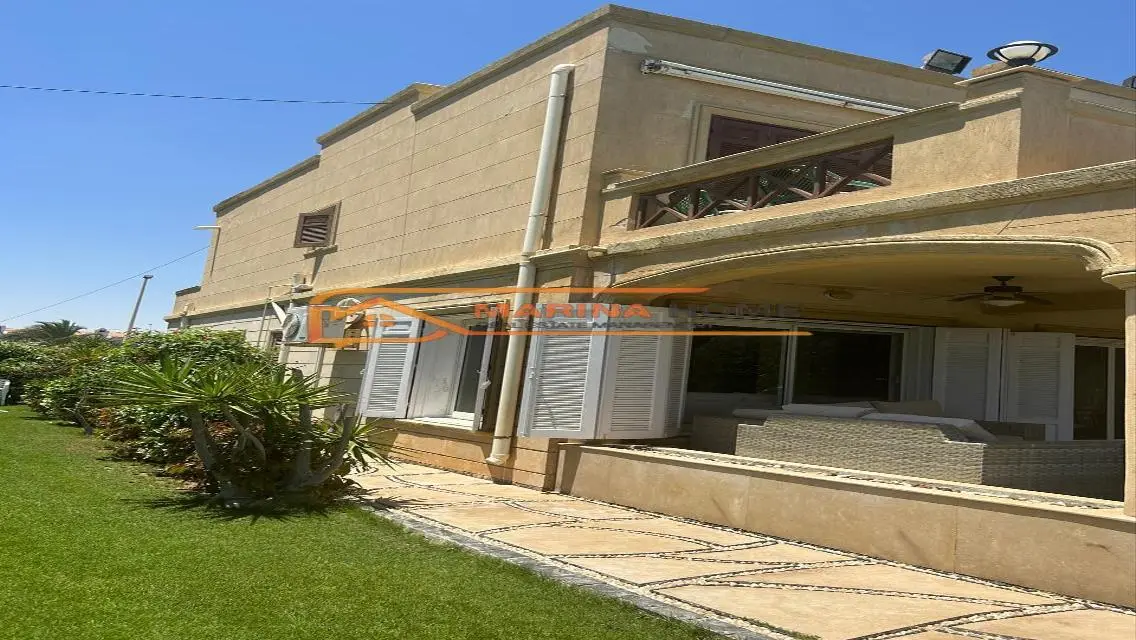 Luxury Villa for Sale in Marina 6 Overlooking Private Lakes