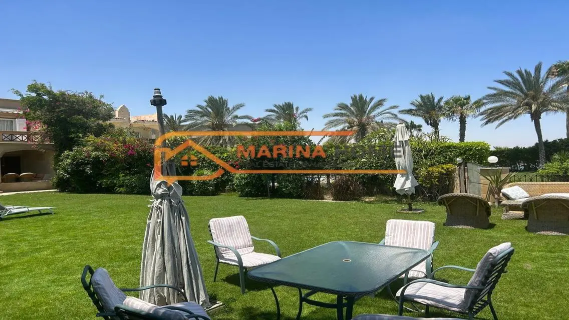 Luxury Villa for Sale in Marina 6 Overlooking Private Lakes