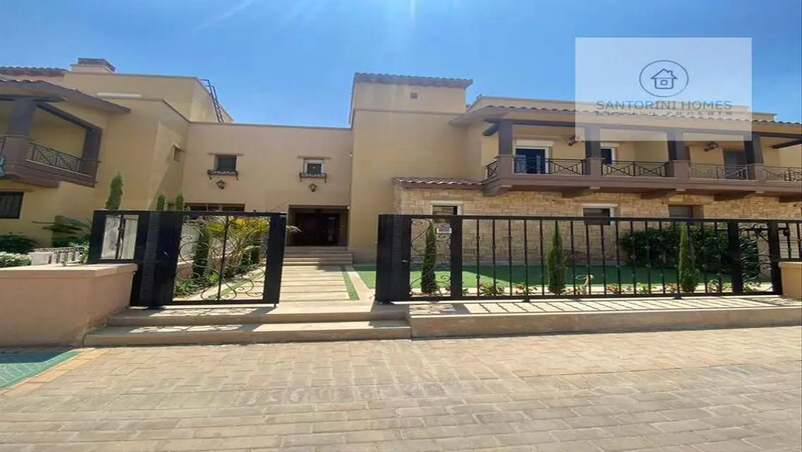 إيجارات فاخرة في سانتوريني