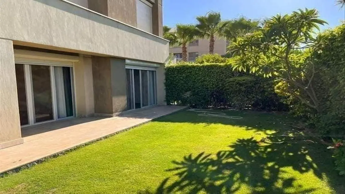 Luxurious Villa for Sale in Stone Park - New Cairo