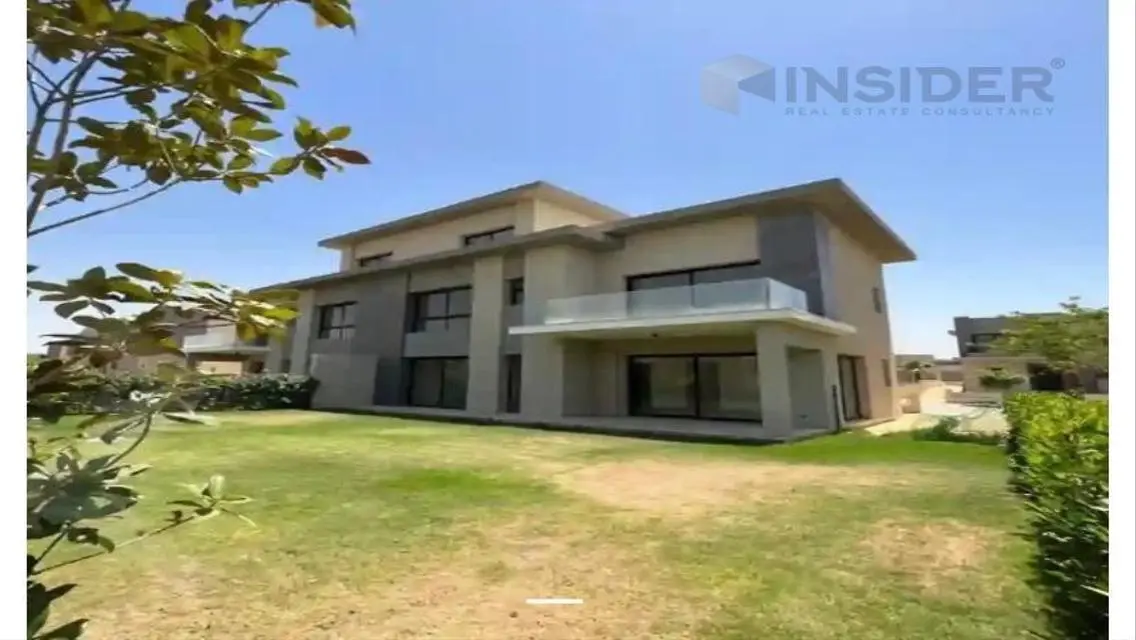Luxury Apartment in Swanlake Residences