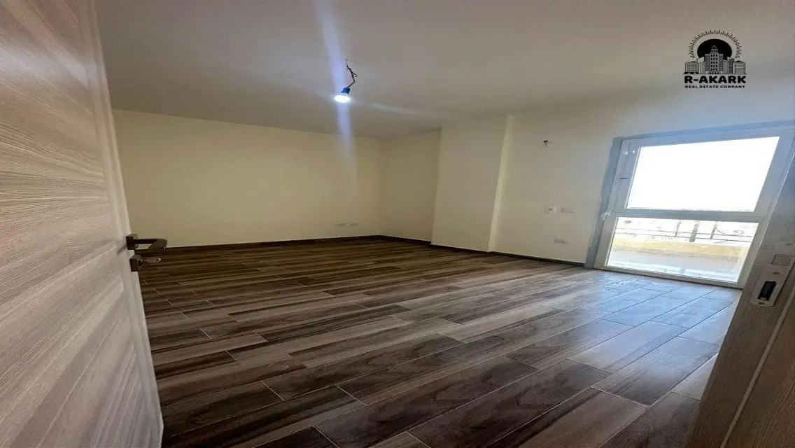 Luxurious Apartment for Sale with Spacious Design