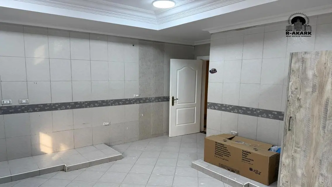 شقة فاخرة بمساحة 340 متر للبيع