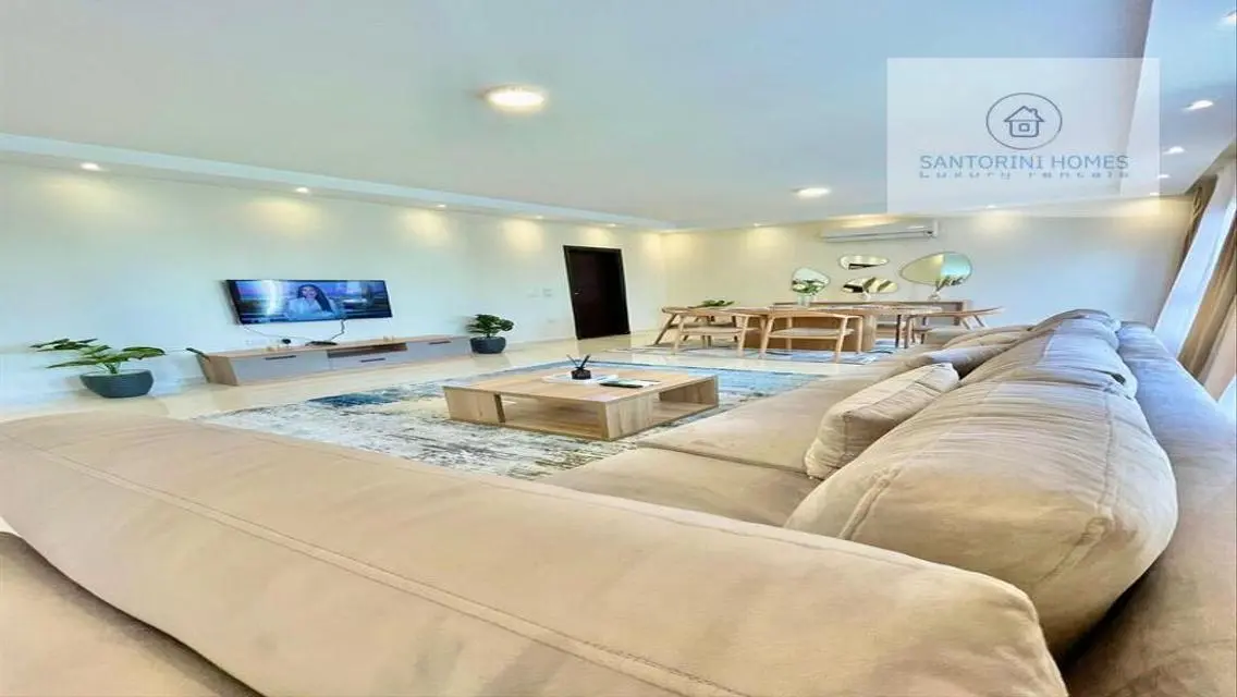 Luxury Apartment for Rent in Santorini - 300 sqm